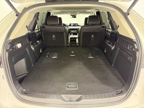 Used 2024 MAZDA CX-90 3.3 Turbo w/ Preferred Plus image 48