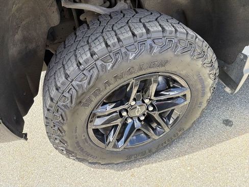 Used 2024 Chevrolet Silverado 1500 LT Trail Boss w/ Protection Package AWD/4WD image 34