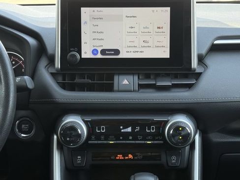 Used 2025 Toyota RAV4 XLE FWD image 17