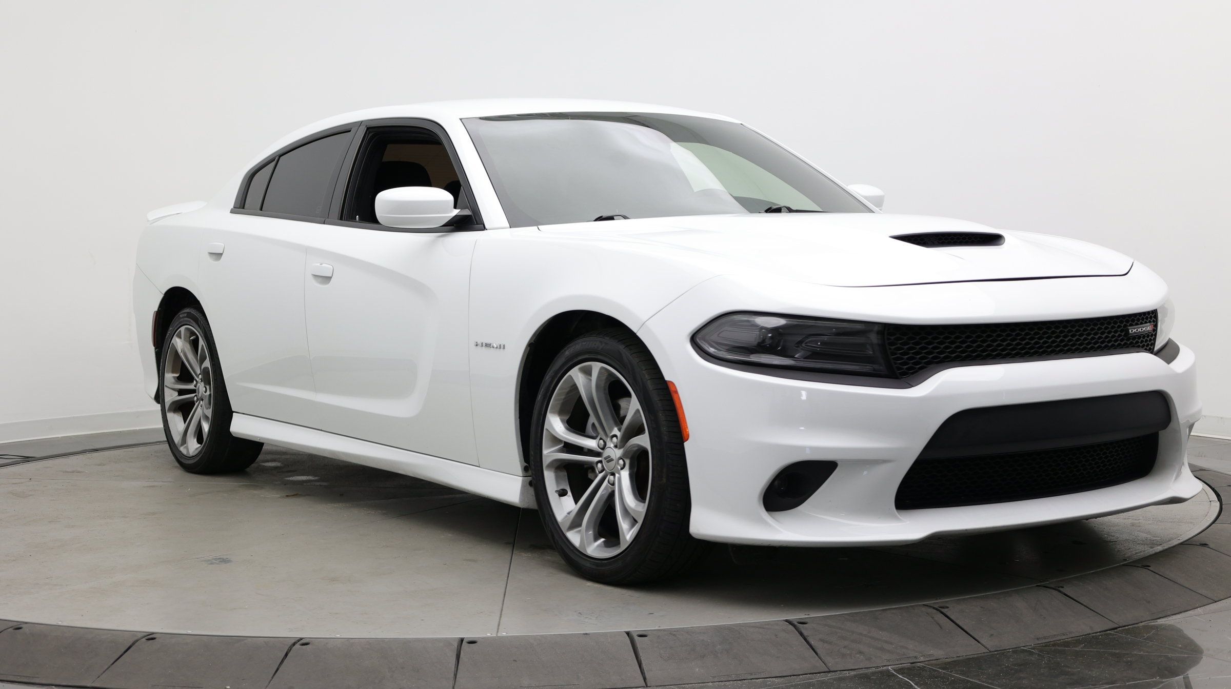 Used 2021 Dodge Charger R/T RWD image 3