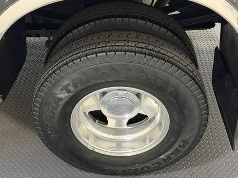 Used 2004 Ford F350 4x4 Crew Cab DRW Super Duty image 18