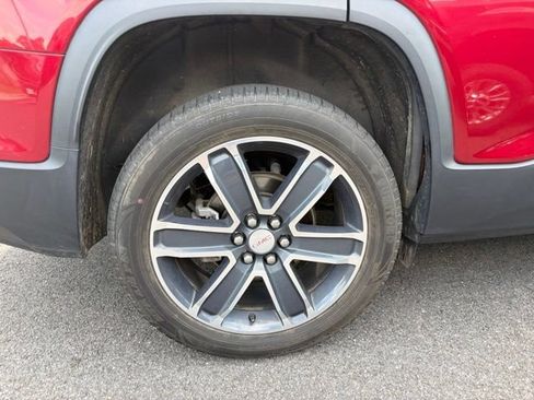 Used 2020 GMC Acadia SLT w/ Premium Package FWD image 4