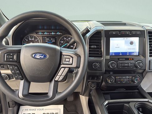 Used 2022 Ford F350 XLT w/ XLT Premium Package AWD/4WD image 10