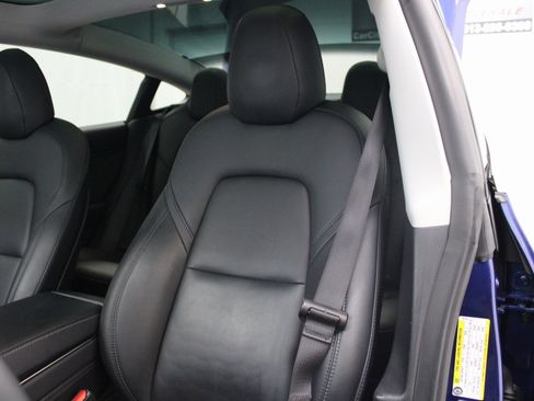 Used 2020 Tesla Model 3 Long Range image 16