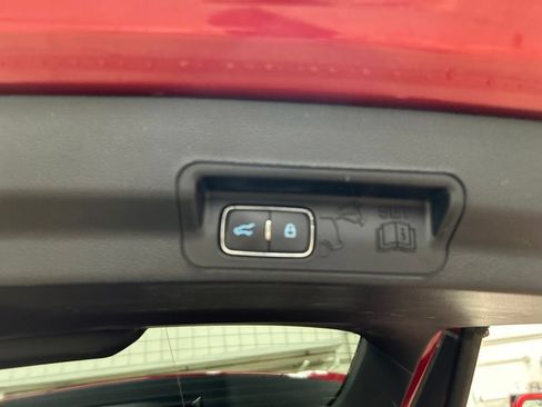 Certified 2024 Ford Explorer XLT w/ Equipment Group 202A AWD/4WD image 29