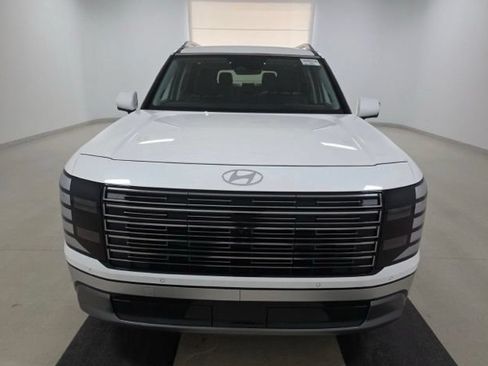 Used 2026 Hyundai Palisade Limited AWD/4WD image 2