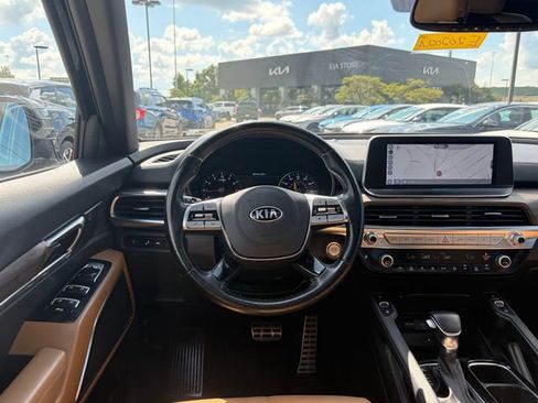 Used 2021 Kia Telluride SX w/ Nightfall Edition Package AWD/4WD image 3