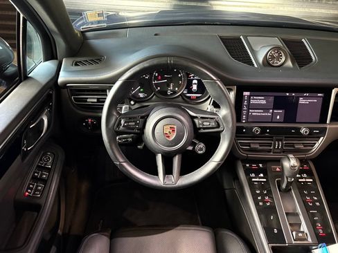Used 2024 Porsche Macan Turbo AWD/4WD image 17