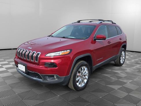 Used 2017 Jeep Cherokee Limited AWD/4WD image 3