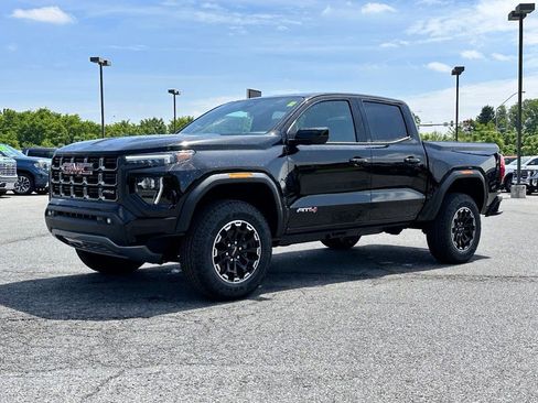 New 2026 GMC Canyon AT4 w/ AT4 Premium Package AWD/4WD image 2