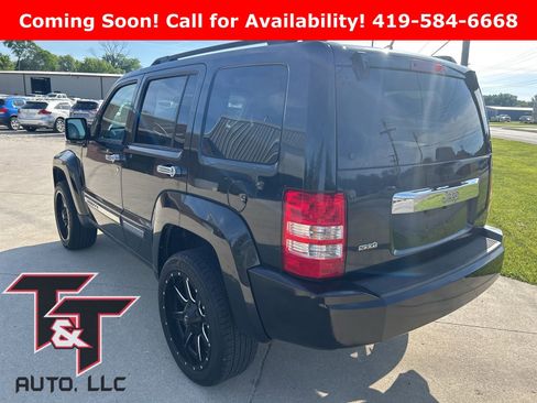 Used 2012 Jeep Liberty Sport w/ Popular Equipment Group RWD image 3