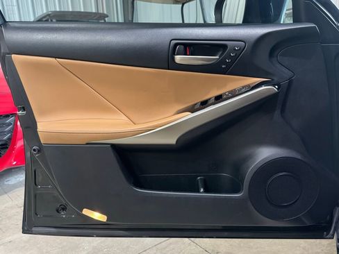 Used 2018 Lexus IS 300 AWD w/ Comfort Package image 14