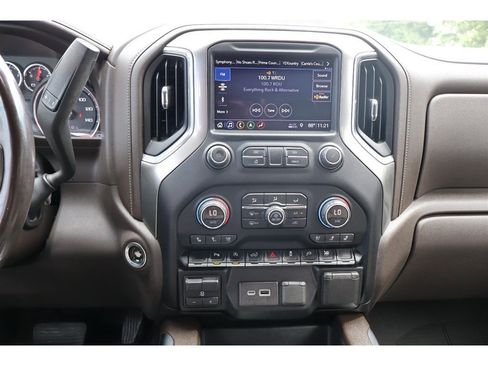 Used 2019 Chevrolet Silverado 1500 LTZ w/ LTZ Plus Package AWD/4WD image 21
