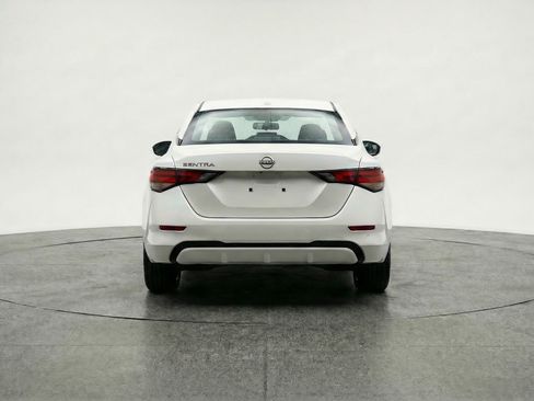 Used 2025 Nissan Sentra SV image 7