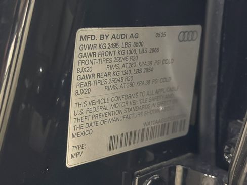 Used 2025 Audi Q5 Premium Plus w/ Premium Plus AWD/4WD image 27