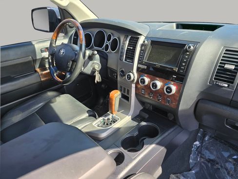 Used 2011 Toyota Tundra Limited w/ Platinum Pkg AWD/4WD image 27