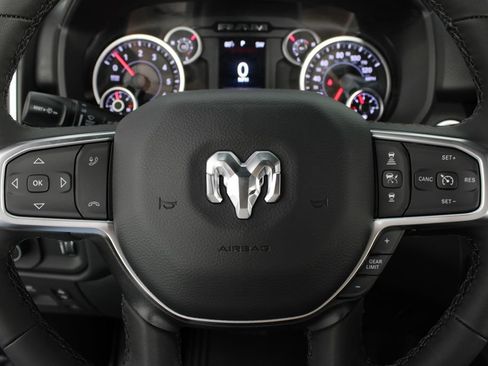 New 2026 RAM 1500 4x4 Crew Cab image 12