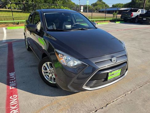 Used 2017 Toyota Yaris iA FWD image 60