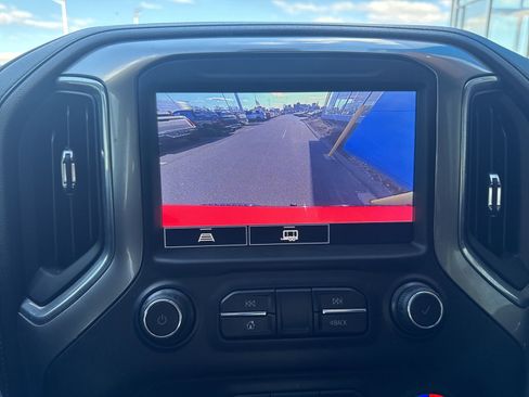 Used 2022 Chevrolet Silverado 1500 LT Trail Boss w/ Convenience Package II image 25