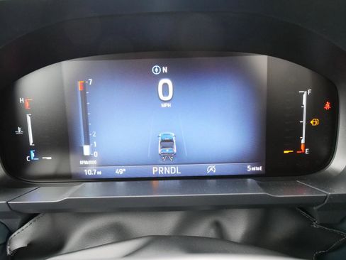 New 2025 Ford Maverick XL w/ Equipment Group 102A image 23