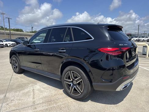 Used 2026 Mercedes-Benz GLC 300 image 7