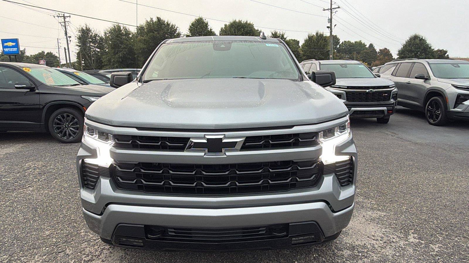 New 2026 Chevrolet Silverado 1500 RST w/ Convenience Package II AWD/4WD image 2