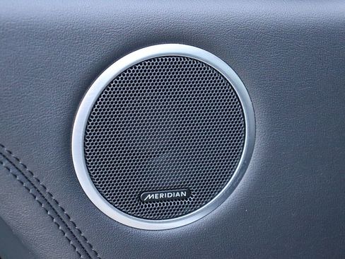 Used 2020 Land Rover Range Rover HSE image 42