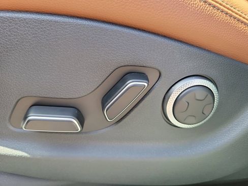 New 2026 Genesis GV70 2.5T Advanced AWD/4WD image 20