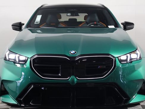 Used 2025 BMW M5 Touring w/ M Driver's Package AWD/4WD image 2