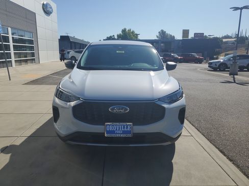 New 2025 Ford Escape Active w/ Active Premium Tech Pack image 8