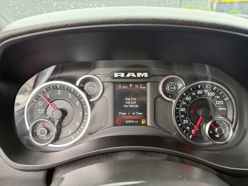 Used 2022 RAM 2500 Tradesman image 22