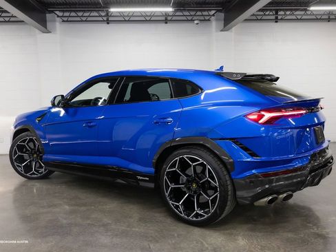 Used 2024 Lamborghini Urus Performante AWD/4WD image 10