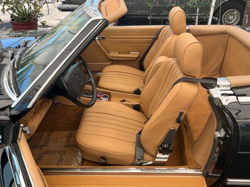 Used 1988 Mercedes-Benz 560 SL image 15