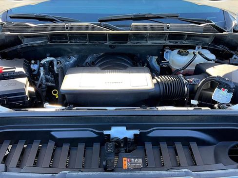 Used 2024 GMC Sierra 1500 SLT image 32