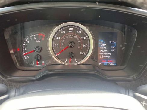 Used 2022 Toyota Corolla SE image 16