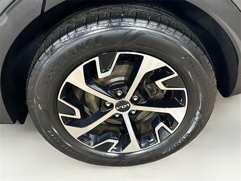 Used 2023 Kia Sportage EX image 10