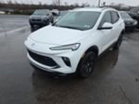 Used 2026 Buick Encore GX Sport Touring w/ Comfort Package image 11