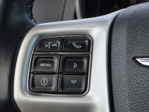 Used 2012 Chrysler 200 Touring w/ Sun/Sound Group FWD image 17