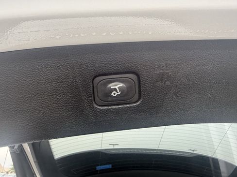 Used 2022 Ford Edge Titanium w/ Equipment Group 301A image 10