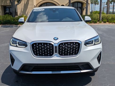 Used 2024 BMW X4 xDrive30i w/ Parking Assistance Package AWD/4WD image 8