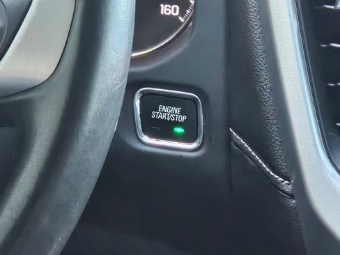 Used 2021 GMC Acadia SLT w/ Elevation Edition FWD image 14