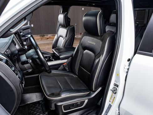 Used 2022 RAM 1500 Laramie w/ Sport Appearance Package AWD/4WD image 31