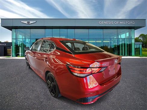 Used 2024 Nissan Sentra SR w/ SR Premium Package image 8