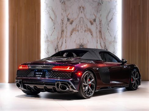 Used 2022 Audi R8 V10 w/ Carbon Exterior Package image 4