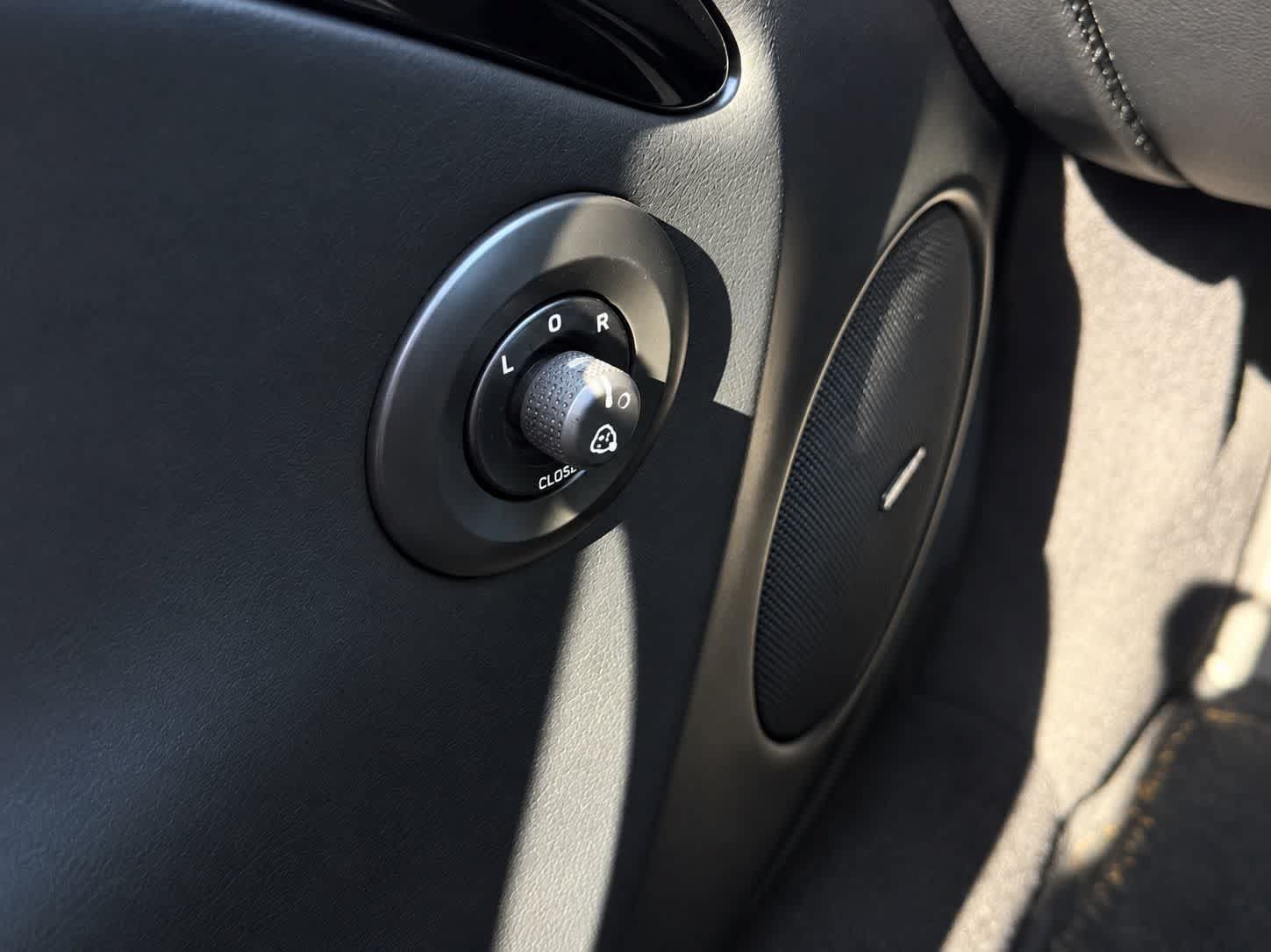 Used 2014 Maserati GranTurismo Sport RWD image 16