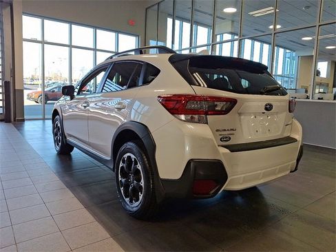 Certified 2023 Subaru Crosstrek 2.0i Premium image 4