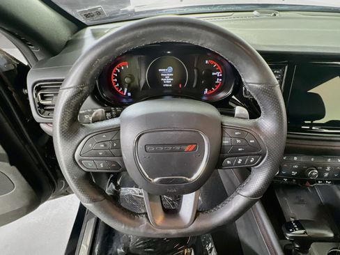 Used 2023 Dodge Durango R/T AWD/4WD image 11