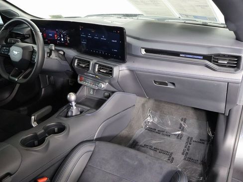 Used 2025 Ford Mustang Dark Horse RWD image 8