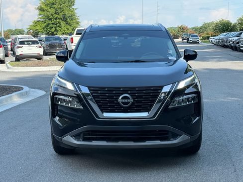 Used 2023 Nissan Rogue SV w/ SV Premium B Package FWD image 8