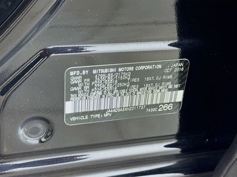 Used 2017 Mitsubishi Outlander SE image 23